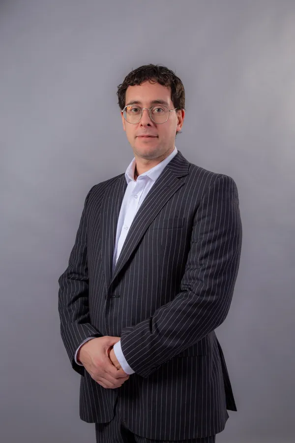 Retrato profesional de Facundo Morales